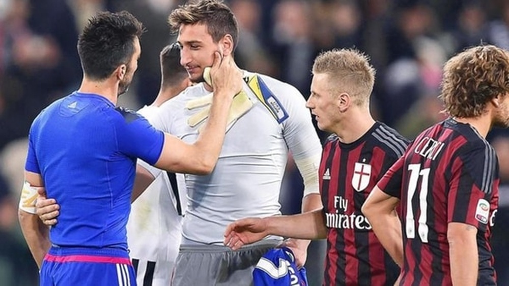 Buffon 'obliga' a Donnarumma a aspirar al Balón de Oro. EFE