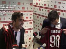 Buffon et sa collection de maillots. Captures/ClassicFootballShirts