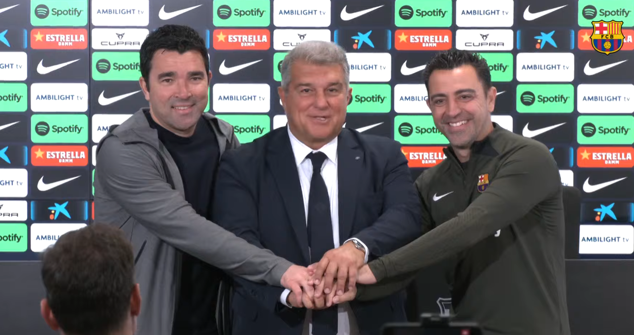 OFFICIEL : Xavi reste au Barça