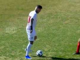Ederson dejó por un día los guantes y se vistió de 'crack'. Captura/ESPN