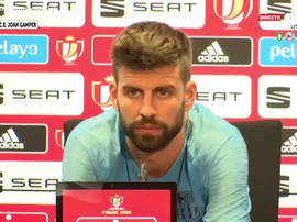 Piqué esteve presente na conferência de imprensa prévia à final da Taça do Rei. Captura/GolTV
