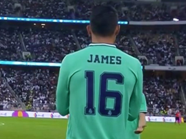 James está com um futuro mais do que incerto. Captura/MovistarLigadeCampeones