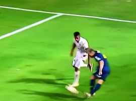 Buffarini volvió a desatar la polémica por hacer una rabona con 3-0. Captura