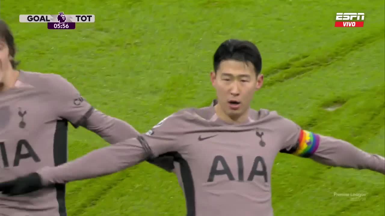 Son no puede parar de marcar: ¡en 3' anotó para Tottenham y City!