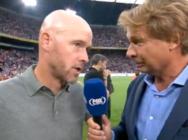 Ten Hag desveló el encontronazo con Van Bommel. Captura