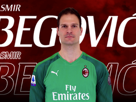 Officiel : Begovic remplace Reina à Milan. ACMilan