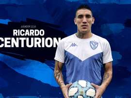 Centurión, a Vélez. Velez