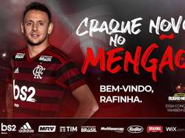 Rafinha é confirmado como atleta do Flamengo. Flamengo