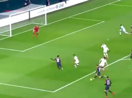 Di Maria scored a stunner against Dijon. Captura/Canal+