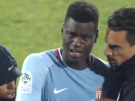 Badiashile lloró tras la derrota del Mónaco. Captura/beINSports