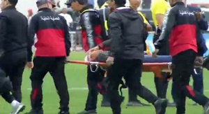 Suspendido un partido en Túnez por la agresión a un técnico con una piedra