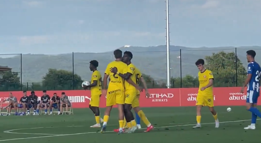 Mariano perdona un penalti en la victoria del Girona con firma de Asprilla