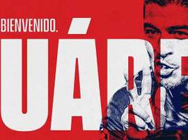 Suárez superó el reconocimiento, firmó y el Atleti ya presume de fichaje. AtléticodeMadrid