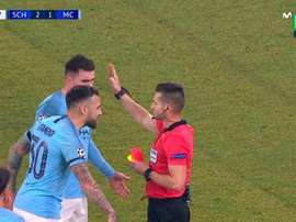 Otamendi se fue a la calle. Captura/Movistar