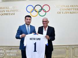 Cúper ya tiene nuevo destino tras la Selección Egipcia. Uzbekistan