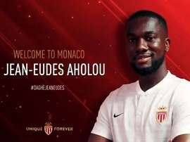El costamarfileño ya posó con su nueva camiseta. ASMonaco