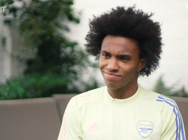 Willian é criticado por alto salário. DUGOUT