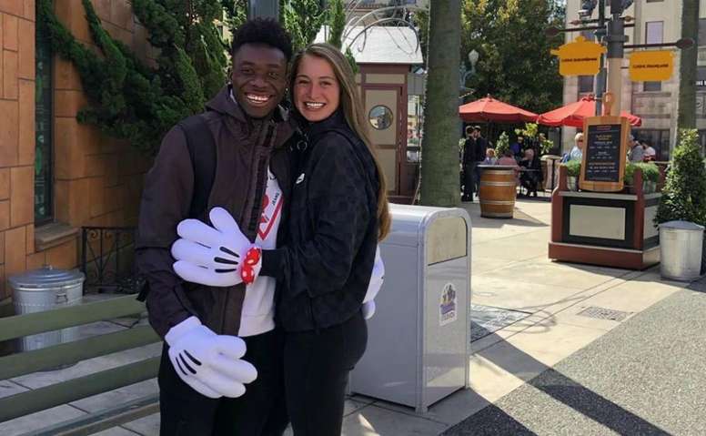 Champions League La Novia De Alphonso Davies Juega En El Psg