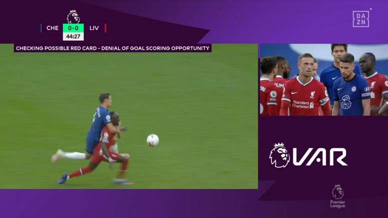 A Very Costly Hug Christensen Off After Var S Replay Besoccer