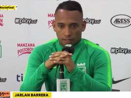 El desafortunado despiste de Barrera: una ventosidad ante los medios. Captura/WinSports