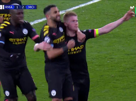 Carvajal concède un pénalty que transforme De Bruyne. Capture/MovistarLigadeCampeones