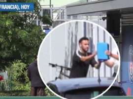 Neymar a été reçu au centre d'entraînement du PSG en étant traité de 'mercenaire'. Capture/Cuatro
