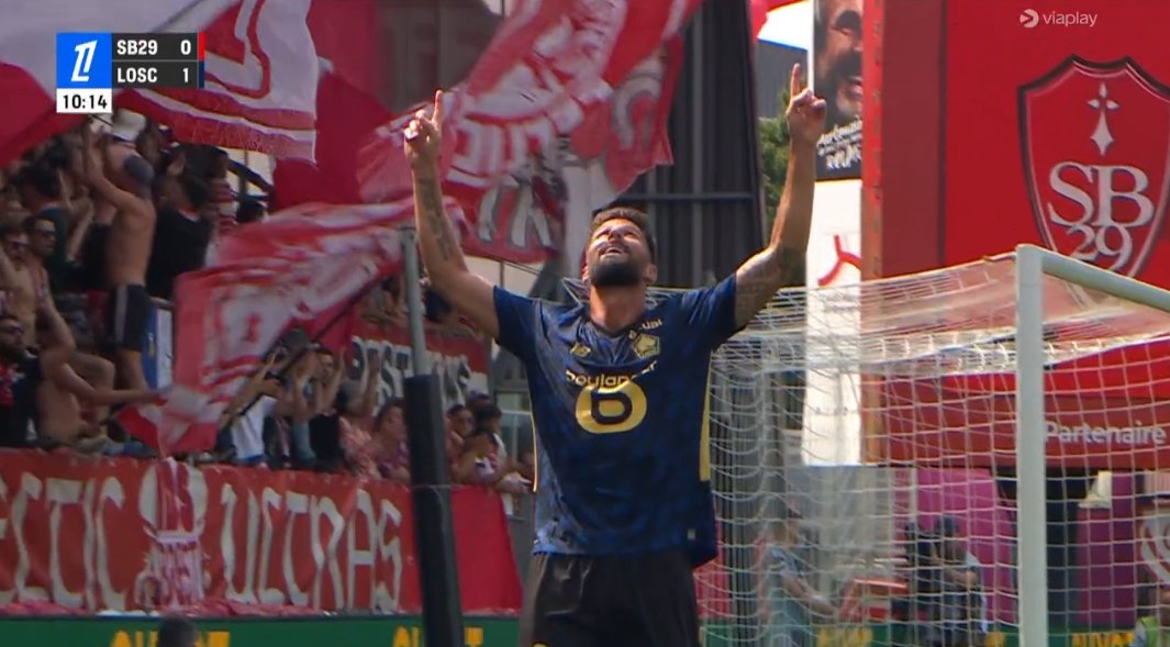 13 años después, Giroud volvió a jugar y marcar en Ligue 1