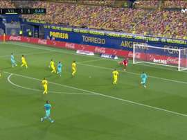 La délicieuse enroulée de Luis Suárez sur un gros travail de Messi. Capture/LaLiga