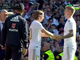 Kroos dá lugar a Modric por problemas físicos. Captura/DirecTVSports