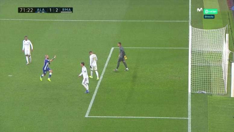 Vidal taunted Ramos in the celebration and seemed to make an offensive gesture. Captura/Movistar