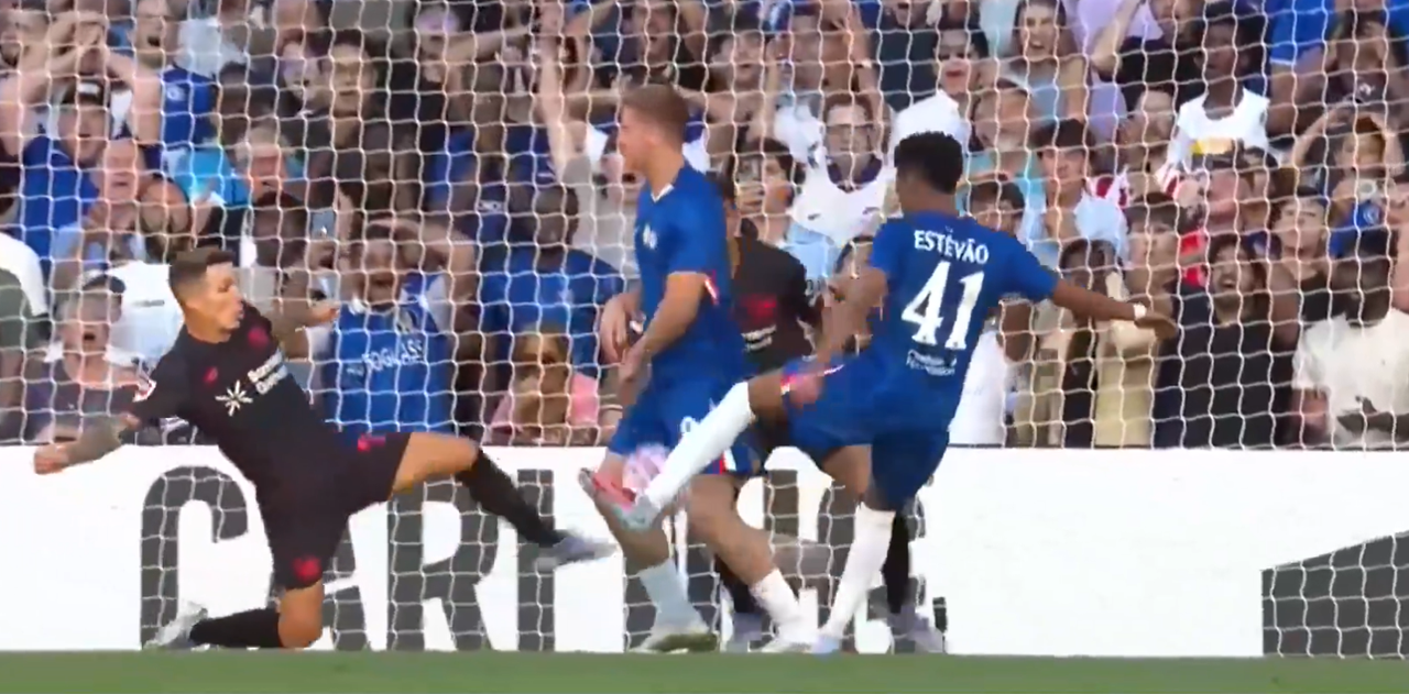 Estevao tardó 18 minutos en estrenarse con el Chelsea