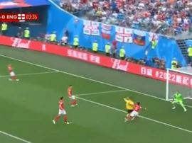 Meunier bundled in Chadli's cross. Screenshot/Cuatro