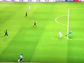 Monschein dejó en evidencia a la zaga italiana. beINSports