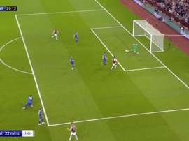 Joata Peleteiro sert Wesley Moraes qui bat Pickford. Capture/SkySports