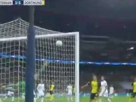 Jogador do Borussia Dortmund apontou um belo gol em Londres. Twitter