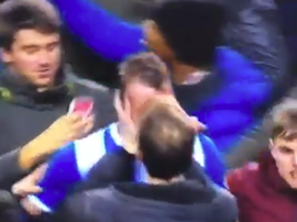 Un supporter s'est fait plaisir. Captura/Twitter