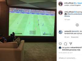 Polêmica política na Espanha por causa de post de Özil de três anos atrás. Instagram/m10_official