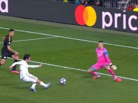 Contre le cours du jeu, Isco permet au Real d'ouvrir la marque. Capture/MovistarLigadeCampeones