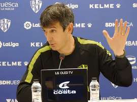 Pacheta, orgulloso con el punto. YouTube/SDHuesca