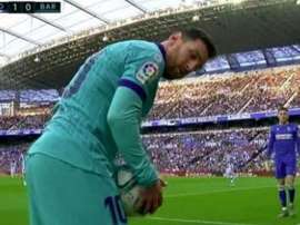 Qu'ont lancé les supporters de la Real à Messi ? Capture/ESPN