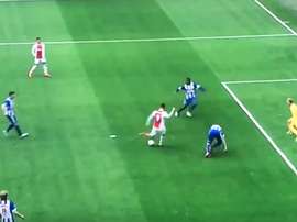 Huntelaar ne s'est pas montré fin devant les cages d'Heerenveen. Twitter/VideoAjax