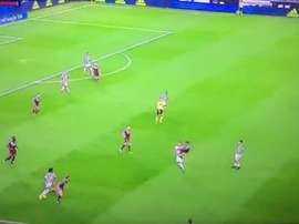 Baselli realizó un entradón sobre Pjanic para terminar de borrarse del partido. beINSports