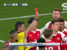 Koscielny enterrou a esperança dos 'gunners'. Twitter/FoxSports