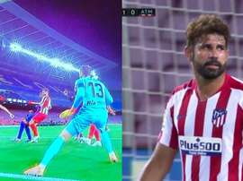 Diego Costa marca um gol contra. Capturas/MovistarLaLiga