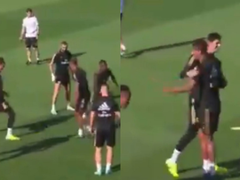 Varane didn't know how to respond to the nutmeg. capturamarca
