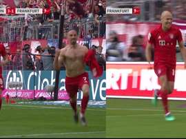 Ribéry e Robben despediram-se do Bayern com um golo cada. FOXSports