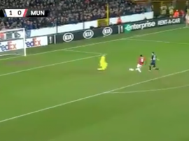 Martial égalise après une grossière erreur de Mechele. Capture/NovaSport1