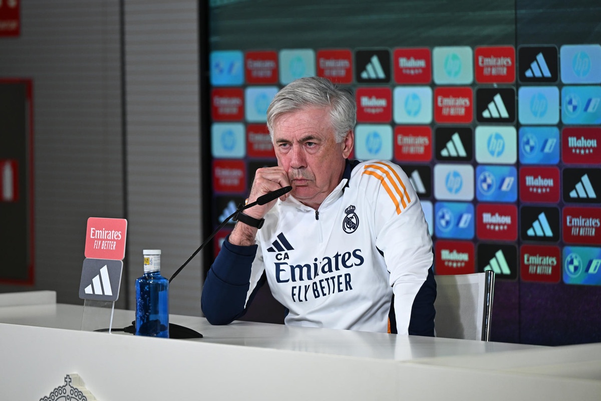 Ancelotti: "Sobre meu futuro, falarei no dia 25 de maio"