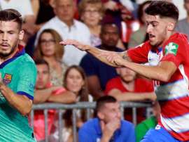Carlos Neva se quedó en el gimnasio el viernes y es duda para el Camp Nou. EFE
