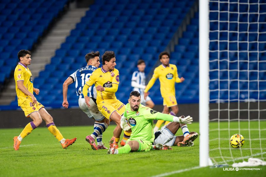 Baño helado para el Pucela en Anoeta